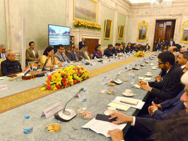 शाम को राष्ट्रपति भवन में 