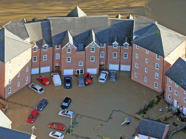 लगातार बारिश से बढ़ी मुसीबतें 