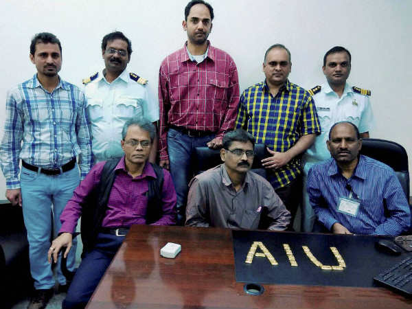 कस्‍टम ऑफिसर 