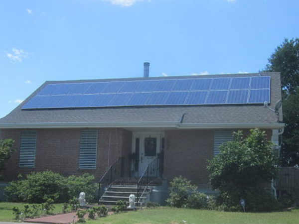 सरकारी दफ्तरों पर सौर्य संयंत्र