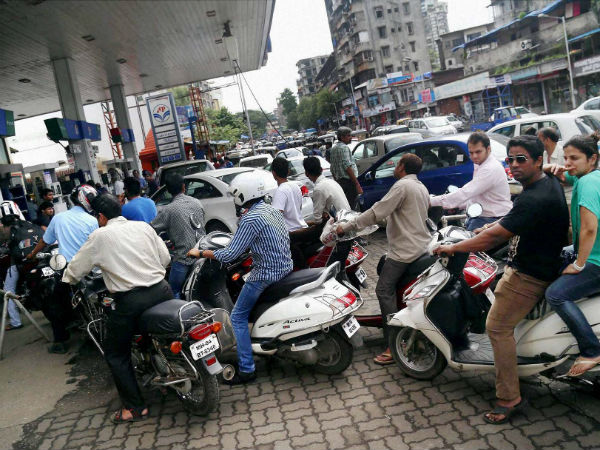  New Year Gift: Petrol Price Cut by 63 Paise/Litre, Diesel by Rs 1.06/Litre