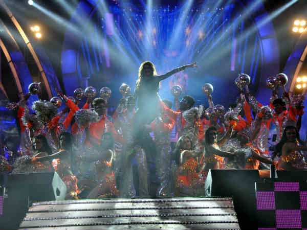 जमकर थिरके सितारे