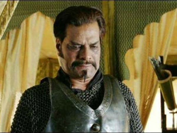 आसमां के आंचल में