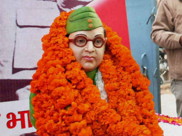 साइमन कमीशन के खिलाफ