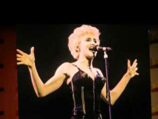 मडोना के अंडरगारमेंट की चोरी मडोना के अंडरगारमेंट की चोरी