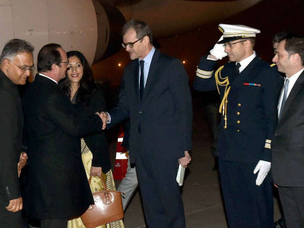 ताकि सूट में लगे हैंडसम ताकि सूट में लगे हैंडसम