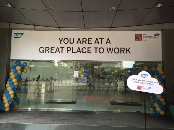 आइए और जब मन हो चले जाइए 