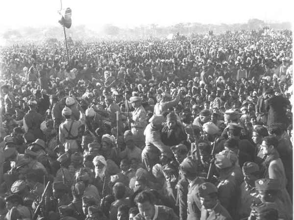 इतनी भीड़ के बावजूद भी हर कोई संयमित था