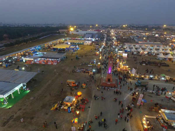 उपर से देखने में काफी सुंदर नजारा है महोत्सव स्थल का