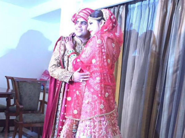 शादी की तस्वीर।