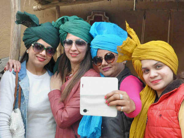 मुख्य द्वार बना तेलंगाना मुख्य द्वार बना तेलंगाना