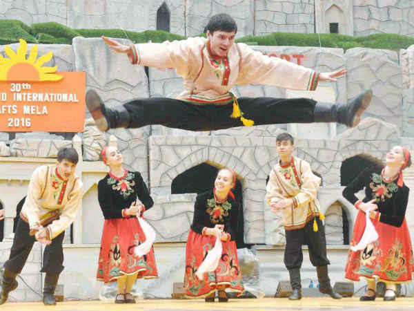 अपना घर अपना घर