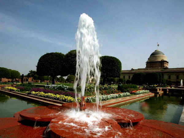 मुगल गार्डेन में खास