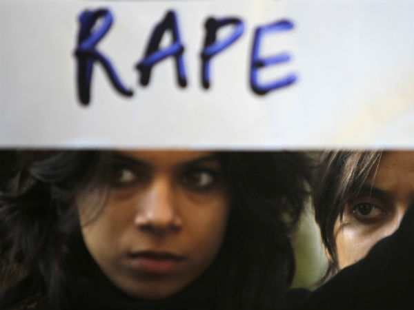  महिला सुरक्षा में फेल