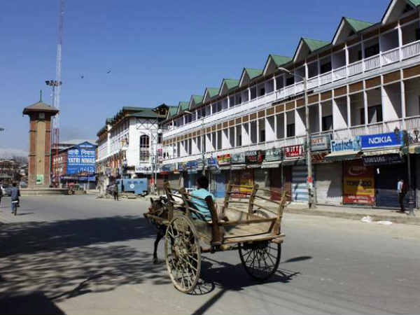 आज भी घाटी में रहती है शांति आज भी घाटी में रहती है शांति