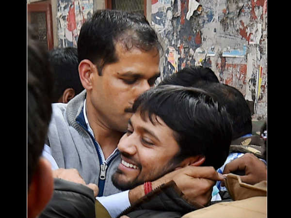 हॉस्‍टल की फीस 