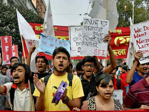 हॉस्‍टल की कोई फीस नहीं 