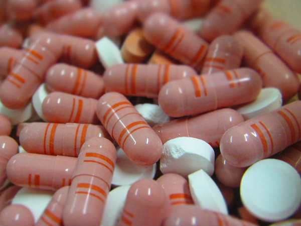 सबसे ज्यादा रिस्क एंटीबयोटिक दवाओं में है