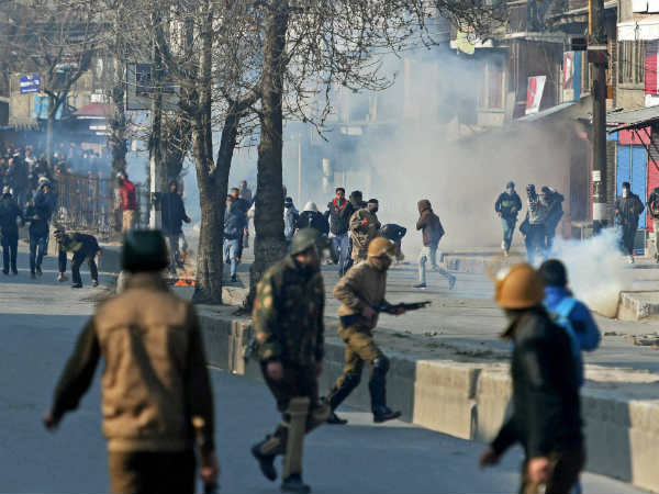 ताक में बैठा है दुश्‍मन