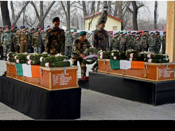 सोशल मीडिया खामोश