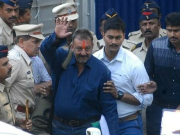  बप्पा के दर पर संजय दत्त