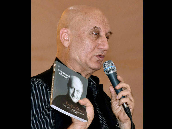 अनुपम खेर हैं क्या.. एक अभिनेता..एक नेता या फिर...कुछ और?