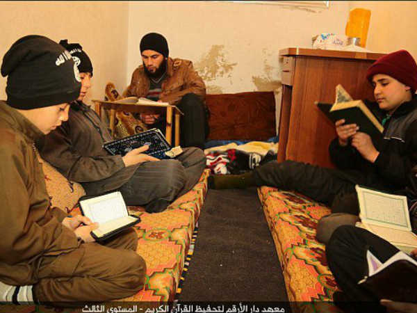 सिर तक कलम करने लगे बच्‍चे 