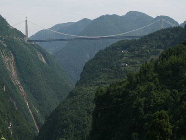 सबसे बड़ा ब्रिज बनाने का गौरव 