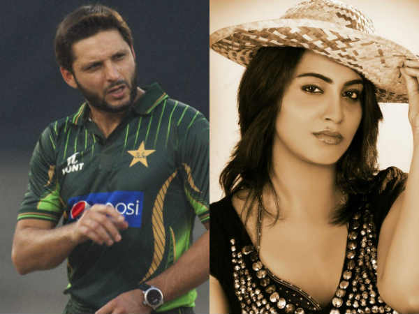 दुबई के एक होटल में मुलाकात