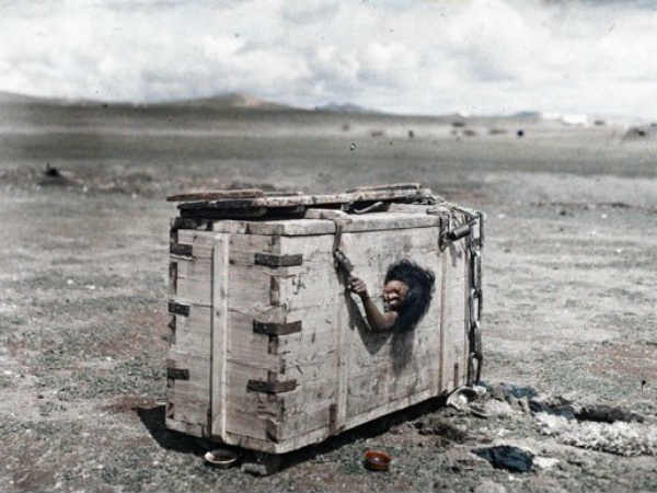 भूखा रख कर मौत