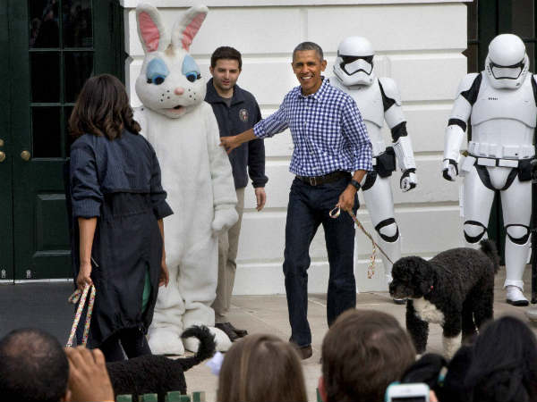 व्हाइट हाउस की ऑफिशियल होस्ट व्हाइट हाउस की ऑफिशियल होस्ट