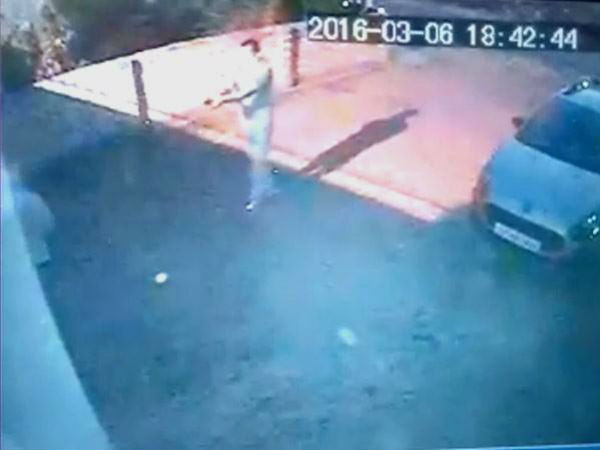 Man caught on CCTV camera shooting a doctor in Kanpur Man caught on CCTV camera shooting a doctor in Kanpur