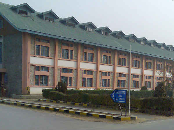 बंद किया कॉलेज बंद किया कॉलेज