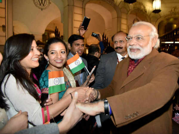 राहुल गांधी से ज्‍यादा पॉपुलर मोदी 