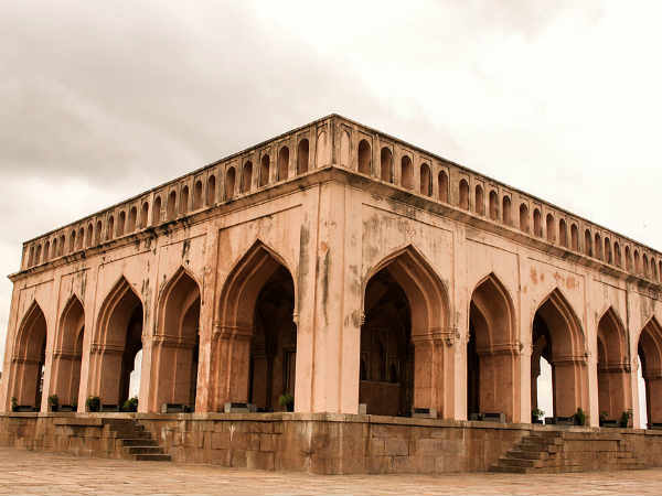 हैदराबाद के कुतुब शाही स्मारक