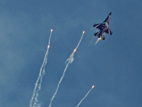 US lawmakers says Pakistan may use F-16 fighter plane against India US lawmakers says Pakistan may use F-16 fighter plane against India