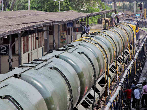 latur-train-water latur-train-water