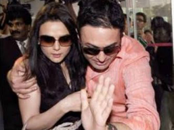 आयशा थापर- नेस वाडिया 