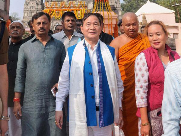 अरुणाचल में गिरवाई कांग्रेस की सरकार!