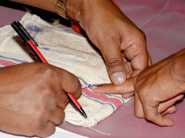 BJP succeeded to break SP mla's in UP MLC election BJP succeeded to break SP mla's in UP MLC election