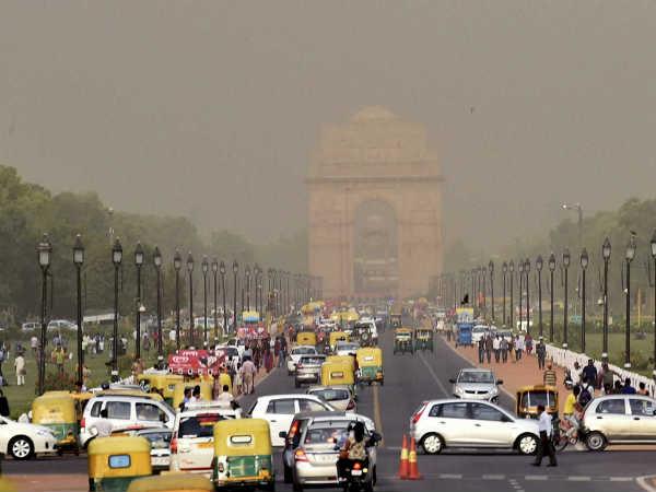 Delhi weather: Expect dust-storms, rain this evening Delhi weather: Expect dust-storms, rain this evening