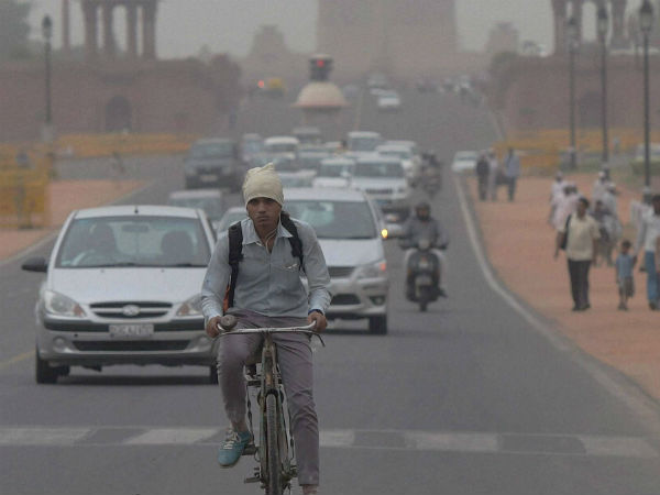 Delhi weather: Expect dust-storms, rain this evening Delhi weather: Expect dust-storms, rain this evening