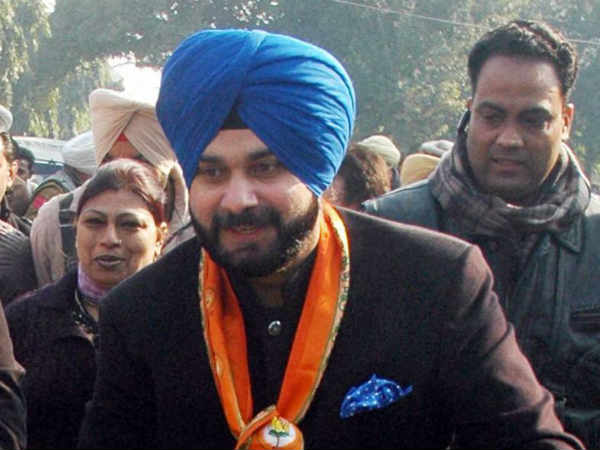 दूसरे की बीवी ज्यादा खूबसूरत