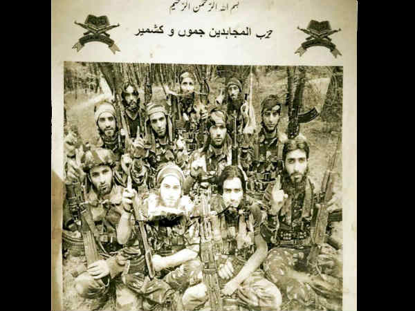 11 आतंकी फोटो का हिस्‍सा 