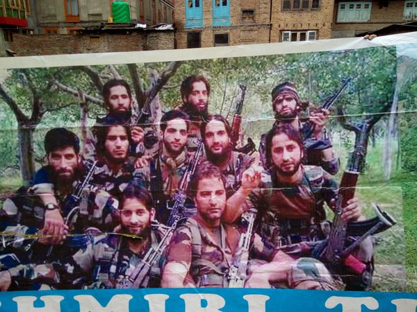 कैसा था वानी वाला पोस्‍टर 