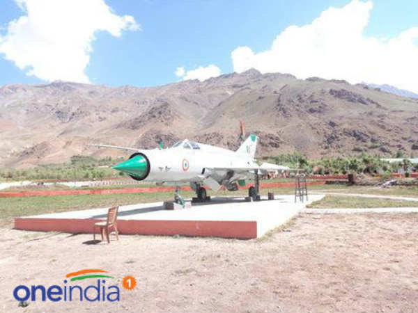 मिग-27 और मिग-29 ने बरपाया कहर