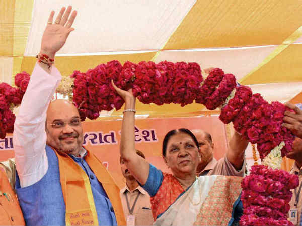 अमित शाह से दूरी