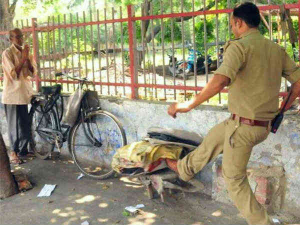 ''पुलिस वाला गुंडा''