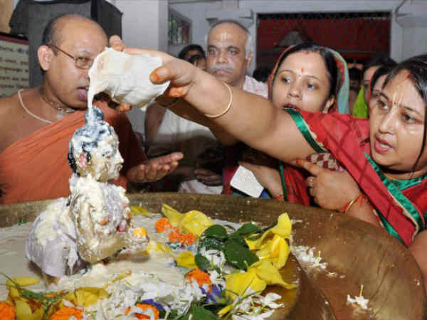 कृष्ण की गदा का नाम कौमोदकी