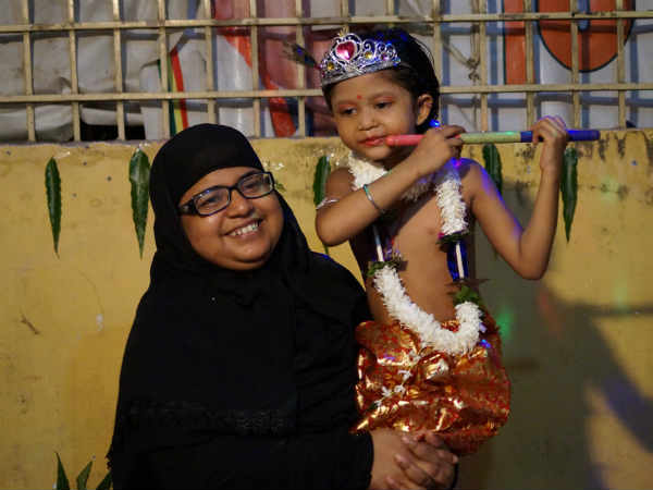 मजहब नहीं सिखाता आपस में बैर रखना मजहब नहीं सिखाता आपस में बैर रखना